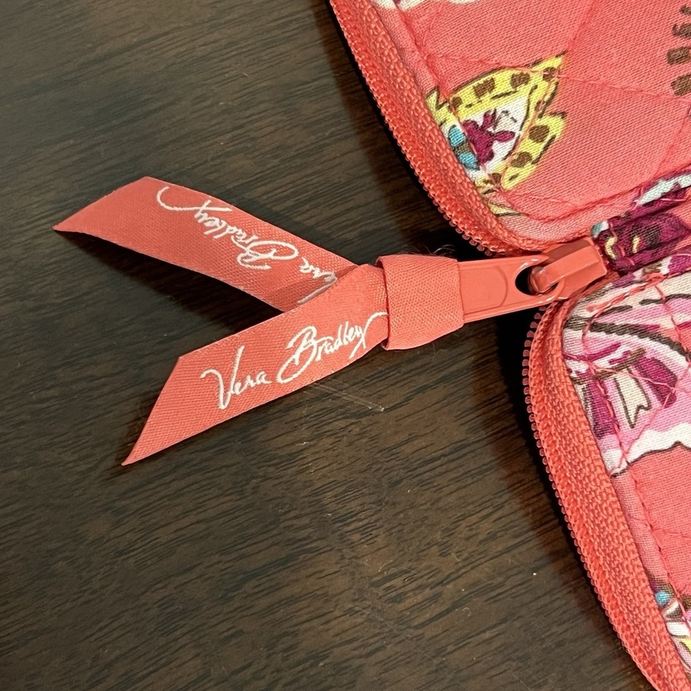 Vera Bradley Wristlet  "Call Me Coral" Compact Purse Retired Pink Paisley Small - Picture 4 of 7